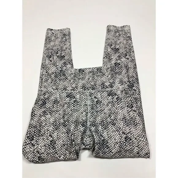 Balance Collection Women's Snakeskin Pull On Leggings Gray & White Size Medium - Picture 1 of 6